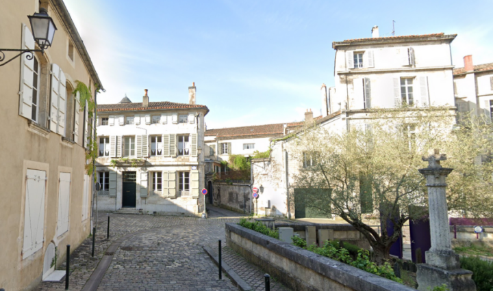 Angoulême - Foto: Google Maps