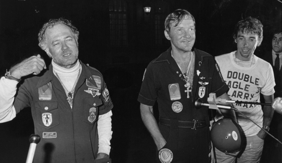 Da esquerda para a direita, Ben Abruzzo, Maxie Anderson e Larry Newman - Foto: Na História de Hoje / Reprodução