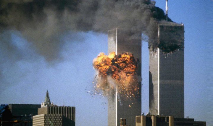 Momento do segundo ataque ao World Trade Center, em Nova York, no dia 11 de setembro de 2001 – Foto: Reprodução/Youtube/ Jornal da USP