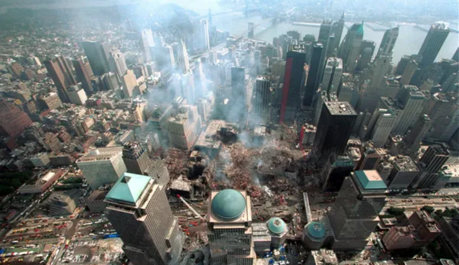 15 dias depois da destruição do World Trade Center em Nova York — Foto: U.S. Customs Service/Handout via REUTERS/Arquivo/G1/Reprodução